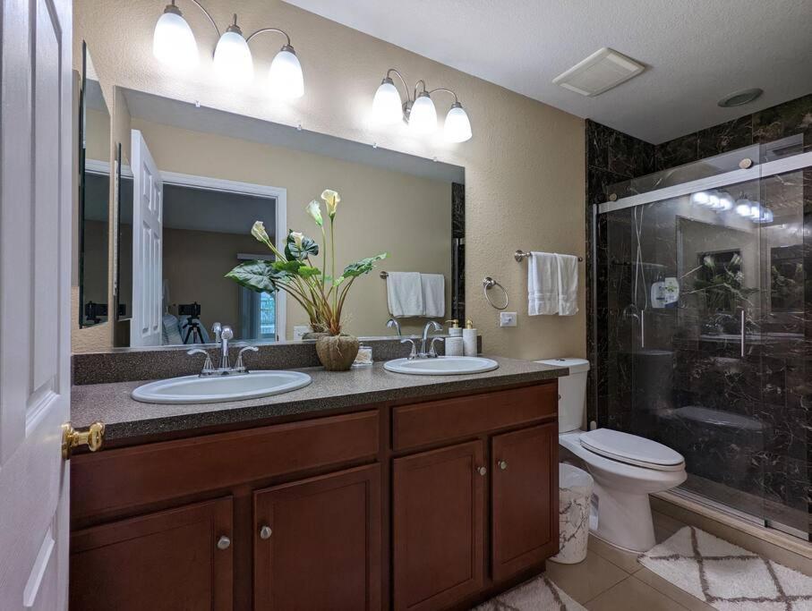 3Bed & 2Bath Property Couple Minutes From Siesta Key Beach & Downtown Sarasota Extérieur photo