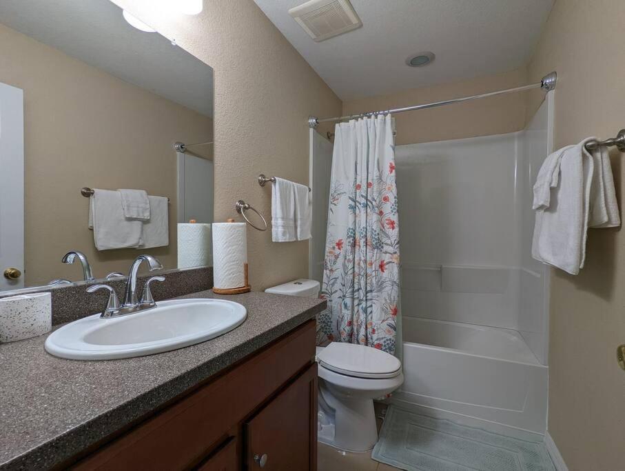 3Bed & 2Bath Property Couple Minutes From Siesta Key Beach & Downtown Sarasota Extérieur photo