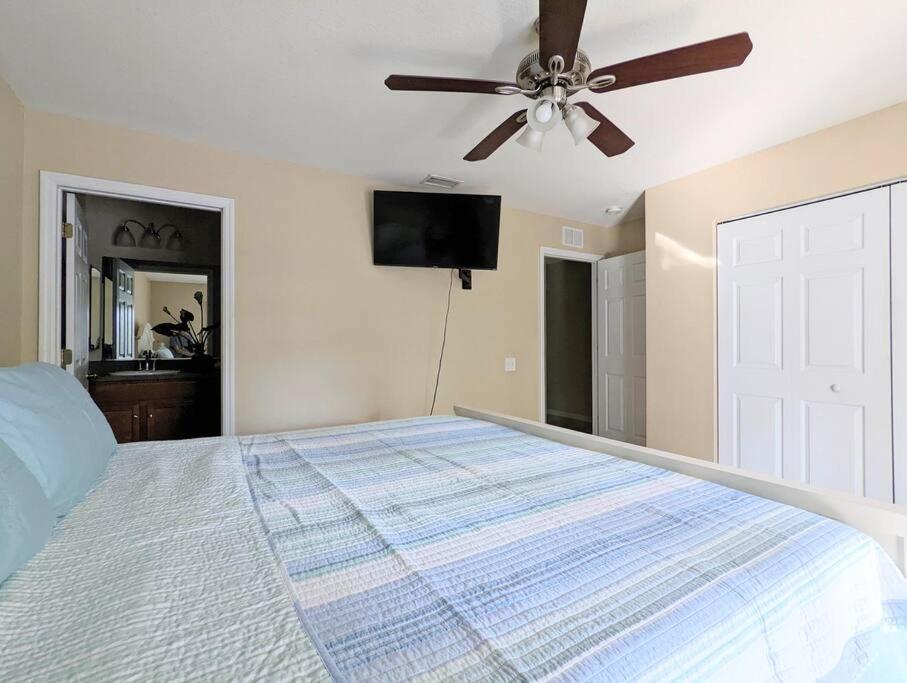 3Bed & 2Bath Property Couple Minutes From Siesta Key Beach & Downtown Sarasota Extérieur photo