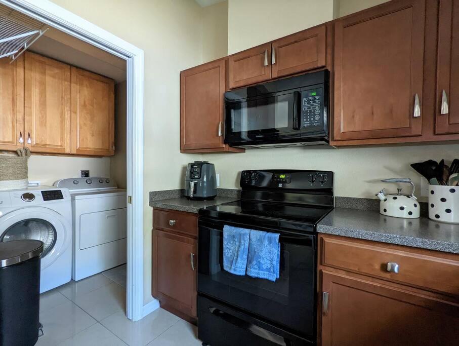 3Bed & 2Bath Property Couple Minutes From Siesta Key Beach & Downtown Sarasota Extérieur photo